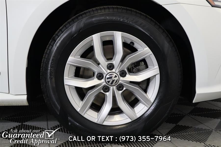 Used Volkswagen Passat 1.8T S 2016 | City Motor Group Inc.. Haskell, New Jersey Used Volkswagen Passat 1.8T S 2016 | City Motor Group Inc.. Haskell, New Jersey
