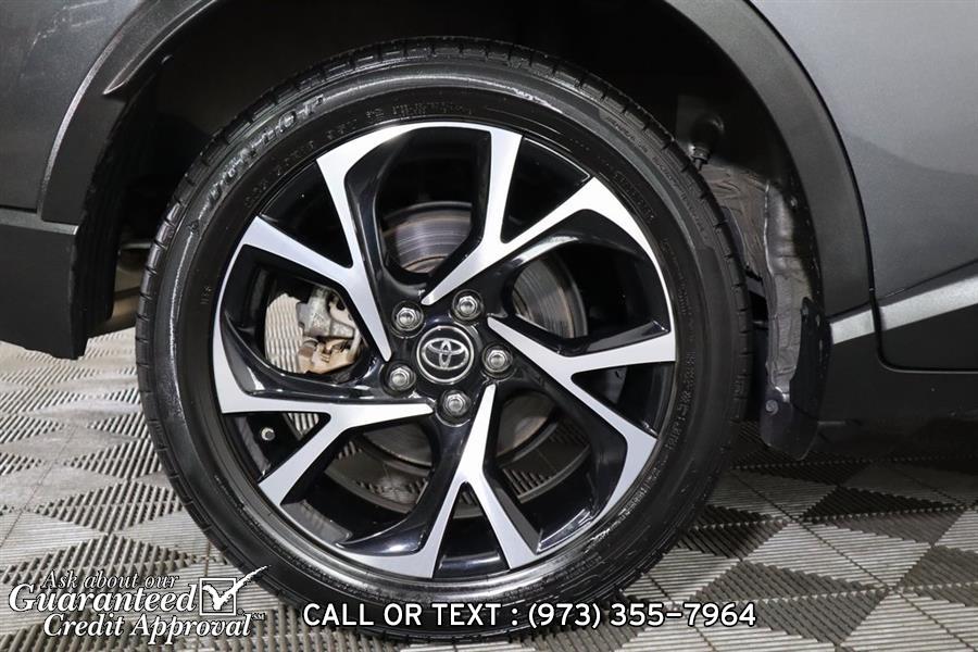 2019 Toyota C-hr XLE, available for sale in Haskell, New Jersey | City Motor Group Inc.. Haskell, New Jersey 2019 Toyota C-hr XLE, available for sale in Haskell, New Jersey | City Motor Group Inc.. Haskell, New Jersey