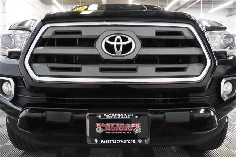 Used Toyota Tacoma LIMITED DOUBLE CAB 2016 | Fast Track Motors. Paterson, New Jersey Used Toyota Tacoma LIMITED DOUBLE CAB 2016 | Fast Track Motors. Paterson, New Jersey