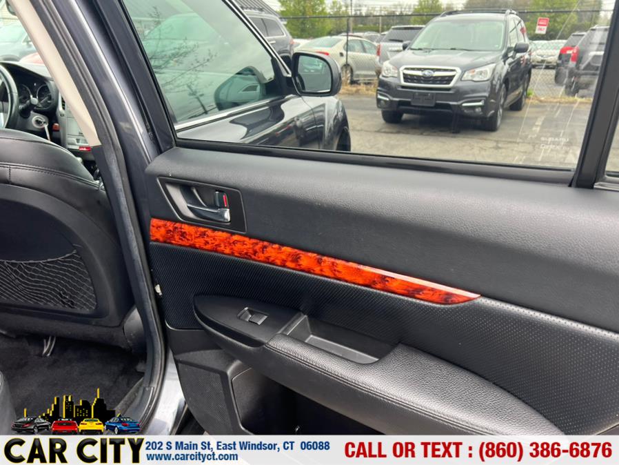 2011 Subaru Outback 4dr Wgn H4 Auto 2.5i Limited Pwr Moon, available for sale in East Windsor, Connecticut | Car City LLC. East Windsor, Connecticut 2011 Subaru Outback 4dr Wgn H4 Auto 2.5i Limited Pwr Moon, available for sale in East Windsor, Connecticut | Car City LLC. East Windsor, Connecticut