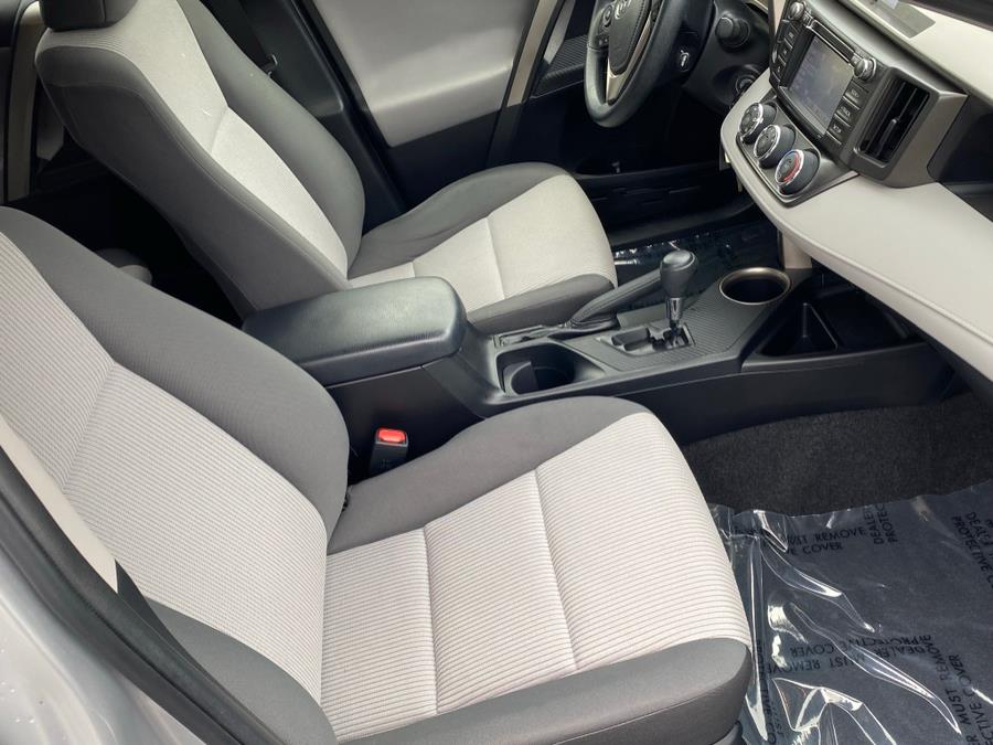 Used Toyota RAV4 AWD 4dr LE (Natl) 2014 | Lava Motors 2 Inc. Canton, Connecticut Used Toyota RAV4 AWD 4dr LE (Natl) 2014 | Lava Motors 2 Inc. Canton, Connecticut