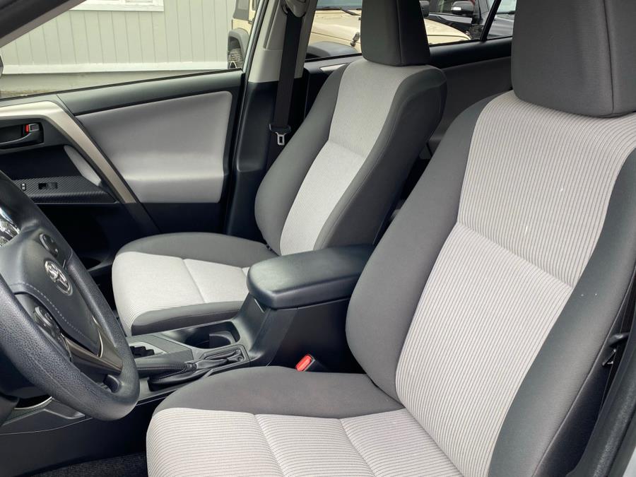 Used Toyota RAV4 AWD 4dr LE (Natl) 2014 | Lava Motors 2 Inc. Canton, Connecticut Used Toyota RAV4 AWD 4dr LE (Natl) 2014 | Lava Motors 2 Inc. Canton, Connecticut