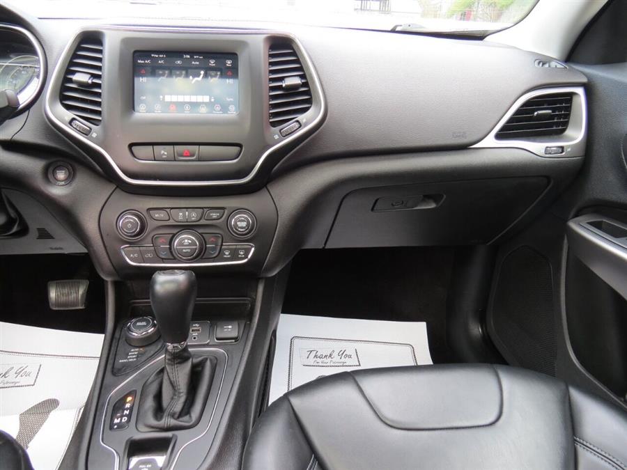 Used Jeep Cherokee Latitude Plus 4x4 4dr SUV 2019 | Lake City Exports Inc. Auburn, Maine Used Jeep Cherokee Latitude Plus 4x4 4dr SUV 2019 | Lake City Exports Inc. Auburn, Maine