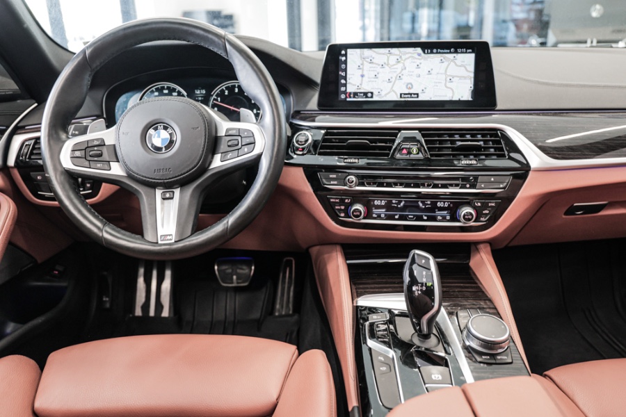 Used BMW 5 Series 540i xDrive Sedan 2017 | 26 Motors Long Island. ELMONT, New York Used BMW 5 Series 540i xDrive Sedan 2017 | 26 Motors Long Island. ELMONT, New York