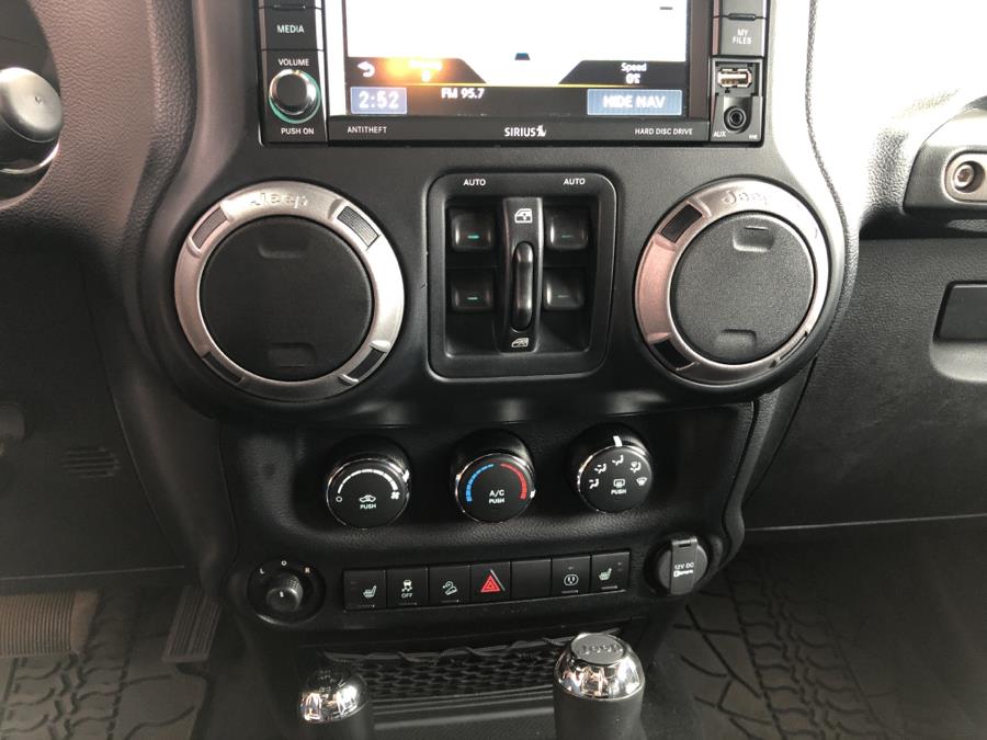 2013 Jeep Wrangler Unlimited 4WD 4dr Sahara MOAB, available for sale in Waterbury, Connecticut | National Auto Brokers, Inc.. Waterbury, Connecticut 2013 Jeep Wrangler Unlimited 4WD 4dr Sahara MOAB, available for sale in Waterbury, Connecticut | National Auto Brokers, Inc.. Waterbury, Connecticut