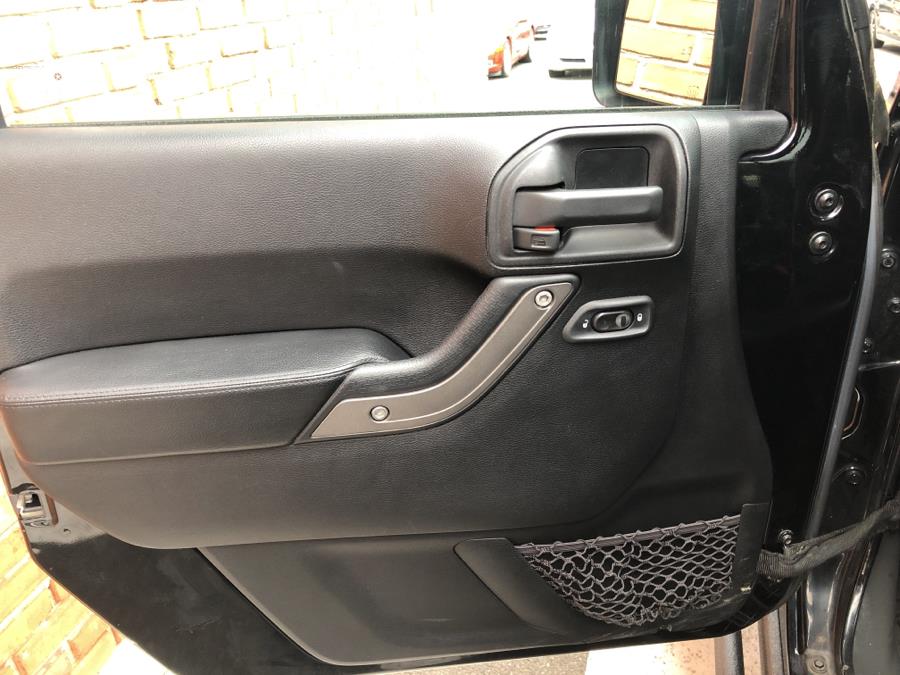 2013 Jeep Wrangler Unlimited 4WD 4dr Sahara MOAB, available for sale in Waterbury, Connecticut | National Auto Brokers, Inc.. Waterbury, Connecticut 2013 Jeep Wrangler Unlimited 4WD 4dr Sahara MOAB, available for sale in Waterbury, Connecticut | National Auto Brokers, Inc.. Waterbury, Connecticut