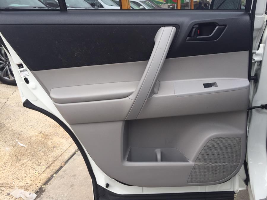 Used Toyota Highlander 4WD 4dr V6 Base (Natl) 2010 | Sylhet Motors Inc.. Jamaica, New York Used Toyota Highlander 4WD 4dr V6 Base (Natl) 2010 | Sylhet Motors Inc.. Jamaica, New York