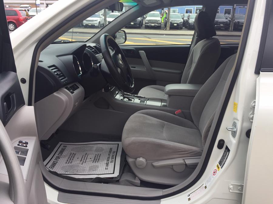 Used Toyota Highlander 4WD 4dr V6 Base (Natl) 2010 | Sylhet Motors Inc.. Jamaica, New York Used Toyota Highlander 4WD 4dr V6 Base (Natl) 2010 | Sylhet Motors Inc.. Jamaica, New York