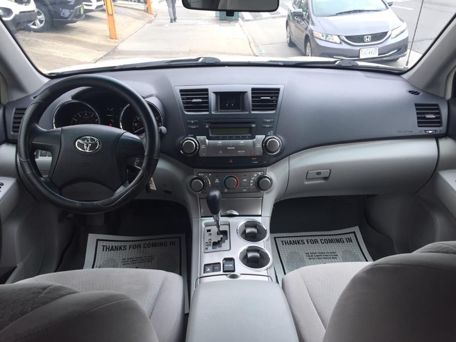 Used Toyota Highlander 4WD 4dr V6 Base (Natl) 2010 | Sylhet Motors Inc.. Jamaica, New York Used Toyota Highlander 4WD 4dr V6 Base (Natl) 2010 | Sylhet Motors Inc.. Jamaica, New York