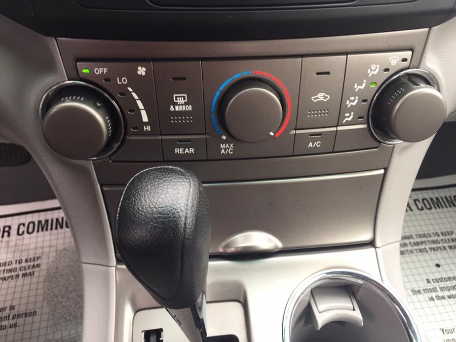 Used Toyota Highlander 4WD 4dr V6 Base (Natl) 2010 | Sylhet Motors Inc.. Jamaica, New York Used Toyota Highlander 4WD 4dr V6 Base (Natl) 2010 | Sylhet Motors Inc.. Jamaica, New York