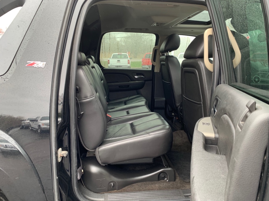 Used Chevrolet Avalanche 4WD Crew Cab LT 2011 | Marsh Auto Sales LLC. Ortonville, Michigan Used Chevrolet Avalanche 4WD Crew Cab LT 2011 | Marsh Auto Sales LLC. Ortonville, Michigan
