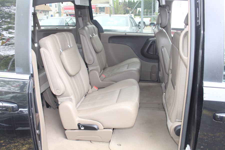 2015 Chrysler Town & Country 4dr Wgn Touring, available for sale in Paterson, New Jersey | Xcell Motors LLC. Paterson, New Jersey 2015 Chrysler Town & Country 4dr Wgn Touring, available for sale in Paterson, New Jersey | Xcell Motors LLC. Paterson, New Jersey