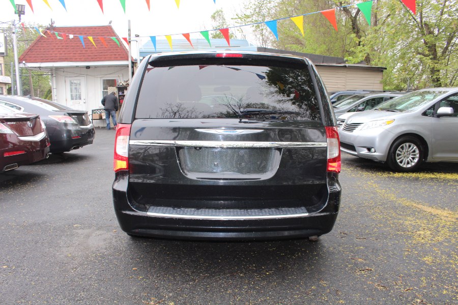2015 Chrysler Town & Country 4dr Wgn Touring, available for sale in Paterson, New Jersey | Xcell Motors LLC. Paterson, New Jersey 2015 Chrysler Town & Country 4dr Wgn Touring, available for sale in Paterson, New Jersey | Xcell Motors LLC. Paterson, New Jersey
