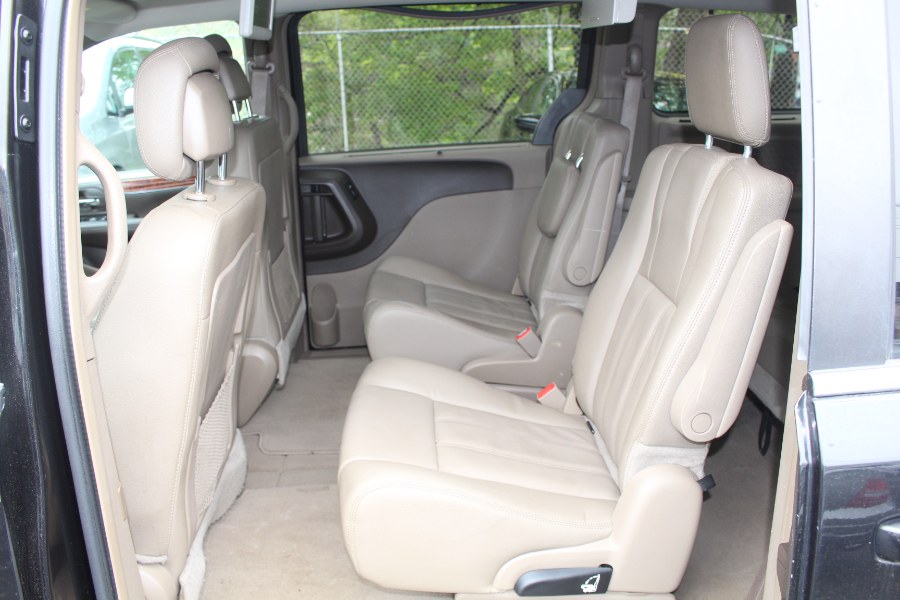 2015 Chrysler Town & Country 4dr Wgn Touring, available for sale in Paterson, New Jersey | Xcell Motors LLC. Paterson, New Jersey 2015 Chrysler Town & Country 4dr Wgn Touring, available for sale in Paterson, New Jersey | Xcell Motors LLC. Paterson, New Jersey