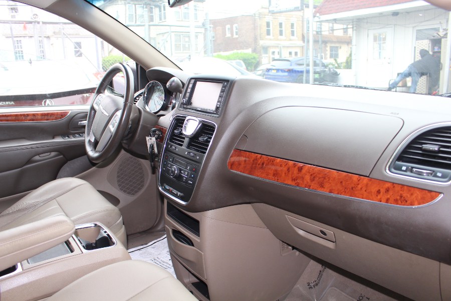 2015 Chrysler Town & Country 4dr Wgn Touring, available for sale in Paterson, New Jersey | Xcell Motors LLC. Paterson, New Jersey 2015 Chrysler Town & Country 4dr Wgn Touring, available for sale in Paterson, New Jersey | Xcell Motors LLC. Paterson, New Jersey