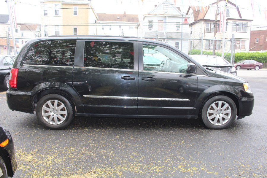 2015 Chrysler Town & Country 4dr Wgn Touring, available for sale in Paterson, New Jersey | Xcell Motors LLC. Paterson, New Jersey 2015 Chrysler Town & Country 4dr Wgn Touring, available for sale in Paterson, New Jersey | Xcell Motors LLC. Paterson, New Jersey