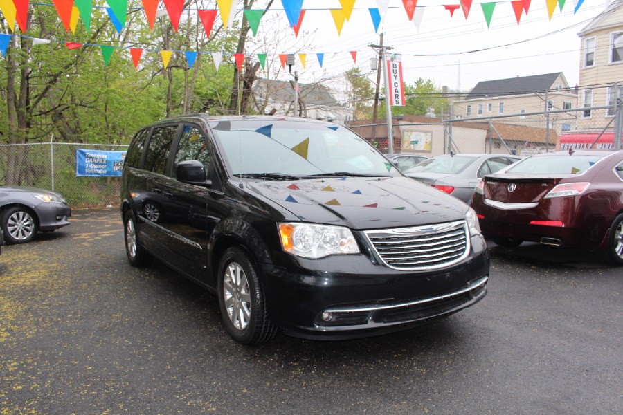 2015 Chrysler Town & Country 4dr Wgn Touring, available for sale in Paterson, New Jersey | Xcell Motors LLC. Paterson, New Jersey 2015 Chrysler Town & Country 4dr Wgn Touring, available for sale in Paterson, New Jersey | Xcell Motors LLC. Paterson, New Jersey
