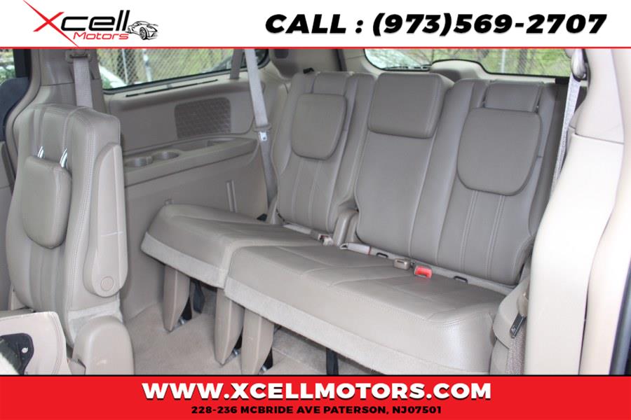 2015 Chrysler Town & Country 4dr Wgn Touring, available for sale in Paterson, New Jersey | Xcell Motors LLC. Paterson, New Jersey 2015 Chrysler Town & Country 4dr Wgn Touring, available for sale in Paterson, New Jersey | Xcell Motors LLC. Paterson, New Jersey