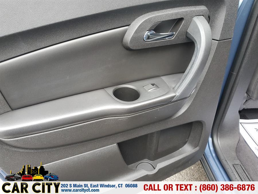 2012 Chevrolet Traverse FWD 4dr LT w/1LT, available for sale in East Windsor, Connecticut | Car City LLC. East Windsor, Connecticut 2012 Chevrolet Traverse FWD 4dr LT w/1LT, available for sale in East Windsor, Connecticut | Car City LLC. East Windsor, Connecticut