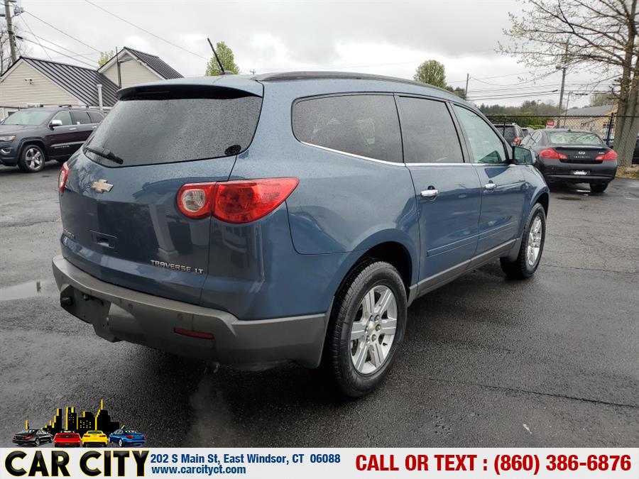 2012 Chevrolet Traverse FWD 4dr LT w/1LT, available for sale in East Windsor, Connecticut | Car City LLC. East Windsor, Connecticut 2012 Chevrolet Traverse FWD 4dr LT w/1LT, available for sale in East Windsor, Connecticut | Car City LLC. East Windsor, Connecticut