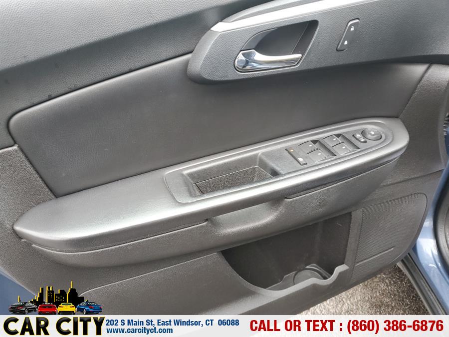 2012 Chevrolet Traverse FWD 4dr LT w/1LT, available for sale in East Windsor, Connecticut | Car City LLC. East Windsor, Connecticut 2012 Chevrolet Traverse FWD 4dr LT w/1LT, available for sale in East Windsor, Connecticut | Car City LLC. East Windsor, Connecticut