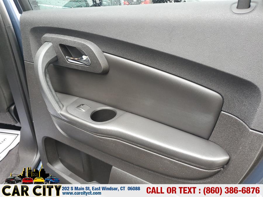 2012 Chevrolet Traverse FWD 4dr LT w/1LT, available for sale in East Windsor, Connecticut | Car City LLC. East Windsor, Connecticut 2012 Chevrolet Traverse FWD 4dr LT w/1LT, available for sale in East Windsor, Connecticut | Car City LLC. East Windsor, Connecticut