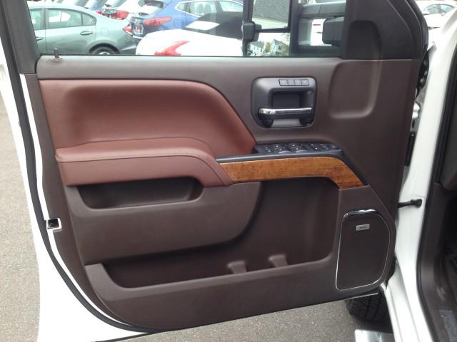 Used Chevrolet Silverado 3500hd High Country 4WD w/ Navi & rearCam 2016 | Car Revolution. Maple Shade, New Jersey Used Chevrolet Silverado 3500hd High Country 4WD w/ Navi & rearCam 2016 | Car Revolution. Maple Shade, New Jersey