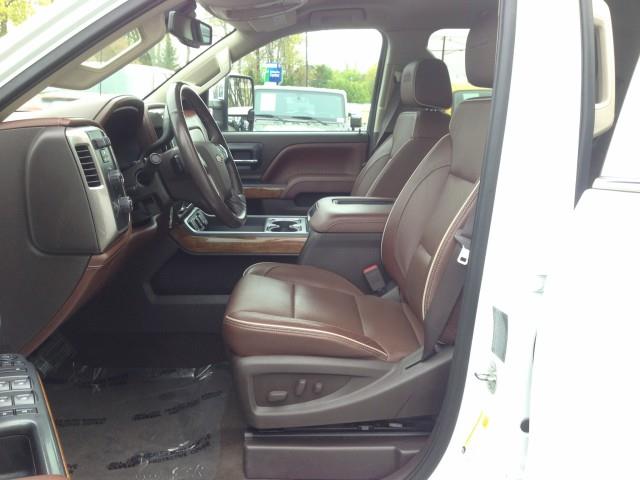 Used Chevrolet Silverado 3500hd High Country 4WD w/ Navi & rearCam 2016 | Car Revolution. Maple Shade, New Jersey Used Chevrolet Silverado 3500hd High Country 4WD w/ Navi & rearCam 2016 | Car Revolution. Maple Shade, New Jersey