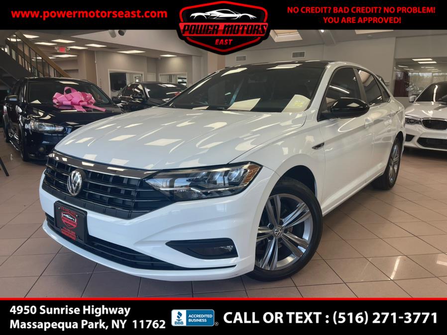 Used Volkswagen Jetta R-Line Auto w/SULEV 2019 | Power Motors East. Massapequa Park, New York