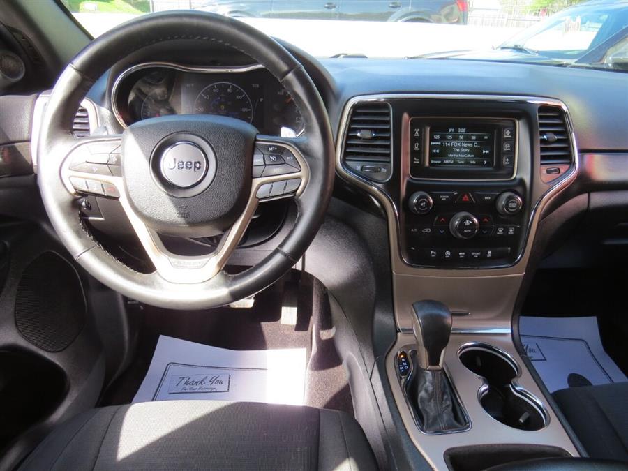 Used Jeep Grand Cherokee Laredo E 4x4 4dr SUV 2017 | Lake City Exports Inc. Auburn, Maine Used Jeep Grand Cherokee Laredo E 4x4 4dr SUV 2017 | Lake City Exports Inc. Auburn, Maine