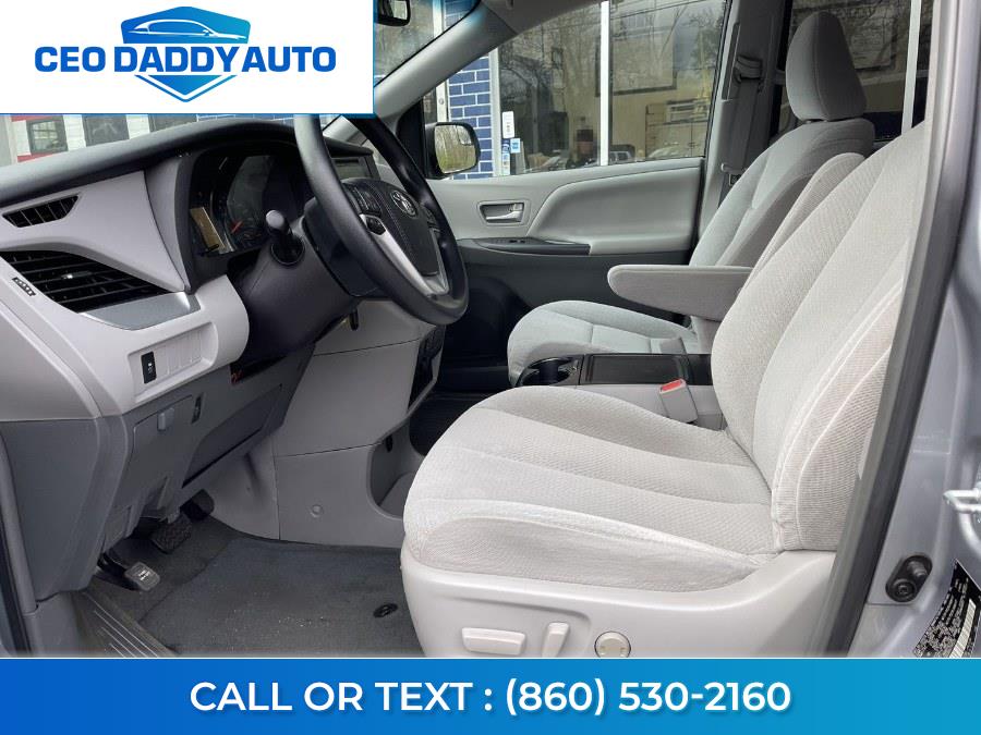 Used Toyota Sienna LE Mobility FWD 7-Passenger Mobility (Natl) 2017 | CEO DADDY AUTO. Online only, Connecticut Used Toyota Sienna LE Mobility FWD 7-Passenger Mobility (Natl) 2017 | CEO DADDY AUTO. Online only, Connecticut