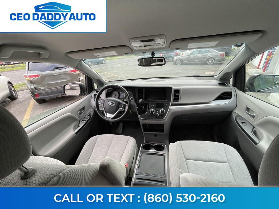 Used Toyota Sienna LE Mobility FWD 7-Passenger Mobility (Natl) 2017 | CEO DADDY AUTO. Online only, Connecticut Used Toyota Sienna LE Mobility FWD 7-Passenger Mobility (Natl) 2017 | CEO DADDY AUTO. Online only, Connecticut