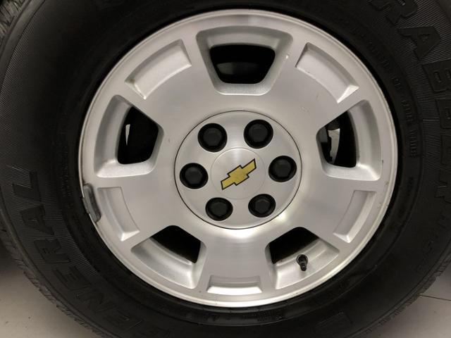 2013 Chevrolet Suburban 4WD 4dr 1500 LT, available for sale in Naugatuck, Connecticut | J&M Automotive Sls&Svc LLC. Naugatuck, Connecticut 2013 Chevrolet Suburban 4WD 4dr 1500 LT, available for sale in Naugatuck, Connecticut | J&M Automotive Sls&Svc LLC. Naugatuck, Connecticut
