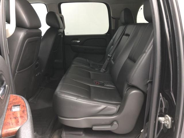 2013 Chevrolet Suburban 4WD 4dr 1500 LT, available for sale in Naugatuck, Connecticut | J&M Automotive Sls&Svc LLC. Naugatuck, Connecticut 2013 Chevrolet Suburban 4WD 4dr 1500 LT, available for sale in Naugatuck, Connecticut | J&M Automotive Sls&Svc LLC. Naugatuck, Connecticut