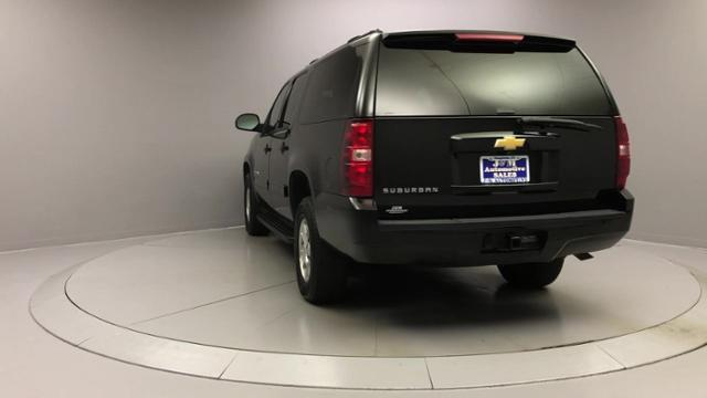 2013 Chevrolet Suburban 4WD 4dr 1500 LT, available for sale in Naugatuck, Connecticut | J&M Automotive Sls&Svc LLC. Naugatuck, Connecticut 2013 Chevrolet Suburban 4WD 4dr 1500 LT, available for sale in Naugatuck, Connecticut | J&M Automotive Sls&Svc LLC. Naugatuck, Connecticut