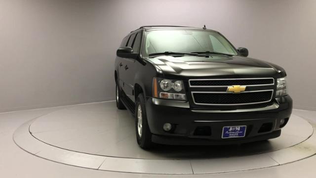 2013 Chevrolet Suburban 4WD 4dr 1500 LT, available for sale in Naugatuck, Connecticut | J&M Automotive Sls&Svc LLC. Naugatuck, Connecticut 2013 Chevrolet Suburban 4WD 4dr 1500 LT, available for sale in Naugatuck, Connecticut | J&M Automotive Sls&Svc LLC. Naugatuck, Connecticut