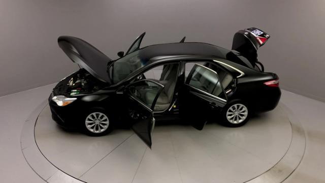 2017 Toyota Camry LE Auto, available for sale in Naugatuck, Connecticut | J&M Automotive Sls&Svc LLC. Naugatuck, Connecticut 2017 Toyota Camry LE Auto, available for sale in Naugatuck, Connecticut | J&M Automotive Sls&Svc LLC. Naugatuck, Connecticut
