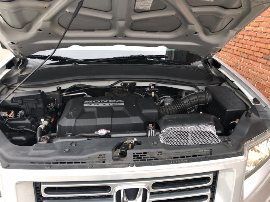 2007 Honda Ridgeline 4WD Crew Cab RT, available for sale in Waterbury, Connecticut | National Auto Brokers, Inc.. Waterbury, Connecticut 2007 Honda Ridgeline 4WD Crew Cab RT, available for sale in Waterbury, Connecticut | National Auto Brokers, Inc.. Waterbury, Connecticut
