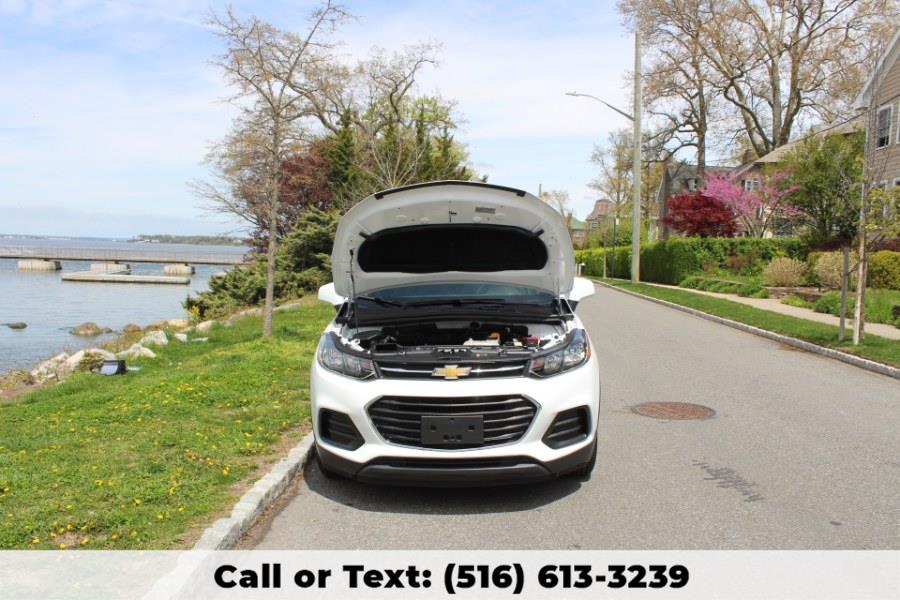 2019 Chevrolet Trax FWD 4dr LS, available for sale in Great Neck, New York | Great Neck Car Buyers & Sellers. Great Neck, New York 2019 Chevrolet Trax FWD 4dr LS, available for sale in Great Neck, New York | Great Neck Car Buyers & Sellers. Great Neck, New York