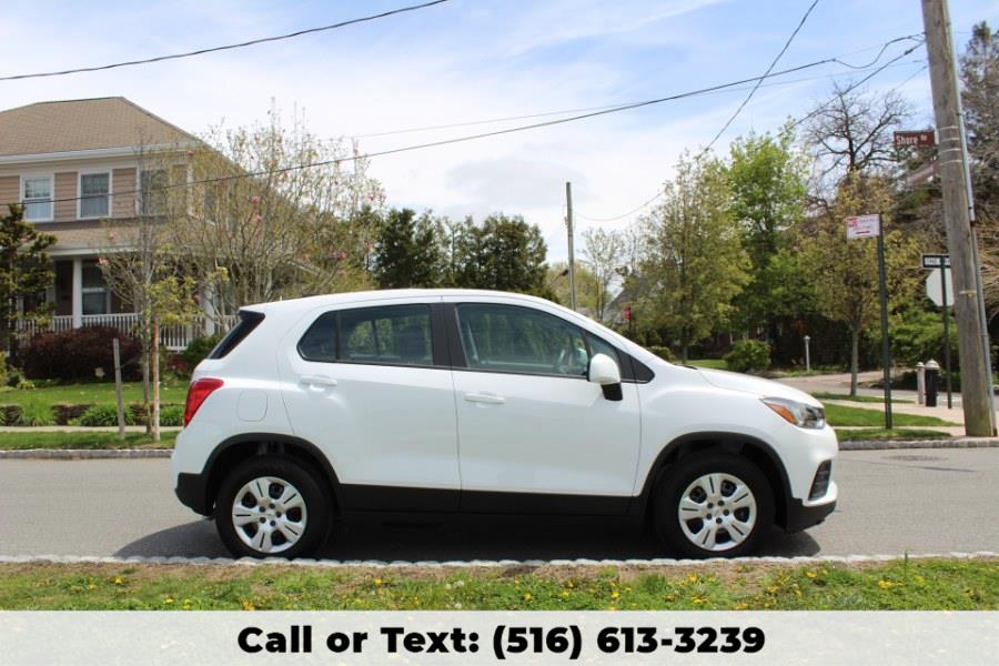 2019 Chevrolet Trax FWD 4dr LS, available for sale in Great Neck, New York | Great Neck Car Buyers & Sellers. Great Neck, New York 2019 Chevrolet Trax FWD 4dr LS, available for sale in Great Neck, New York | Great Neck Car Buyers & Sellers. Great Neck, New York