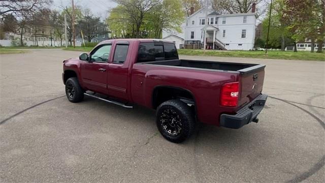 2013 Chevrolet Silverado 1500 LTZ, available for sale in Stratford, Connecticut | Wiz Leasing Inc. Stratford, Connecticut 2013 Chevrolet Silverado 1500 LTZ, available for sale in Stratford, Connecticut | Wiz Leasing Inc. Stratford, Connecticut