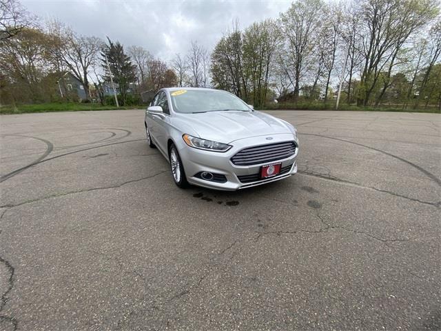 Used Ford Fusion SE 2014 | Wiz Leasing Inc. Stratford, Connecticut Used Ford Fusion SE 2014 | Wiz Leasing Inc. Stratford, Connecticut