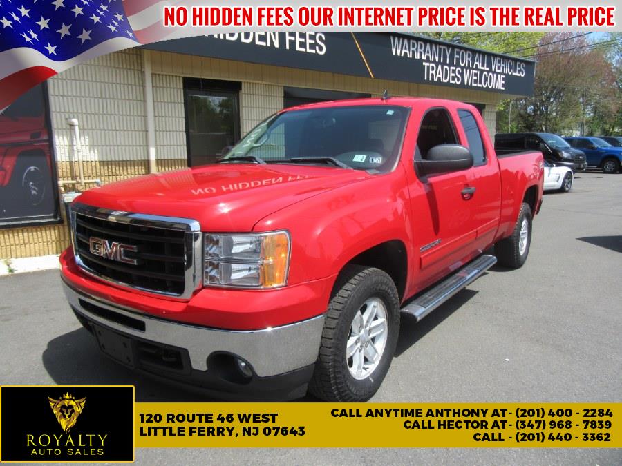 Used GMC Sierra 1500 4WD Ext Cab 143.5" SLE 2011 | Royalty Auto Sales. Little Ferry, New Jersey