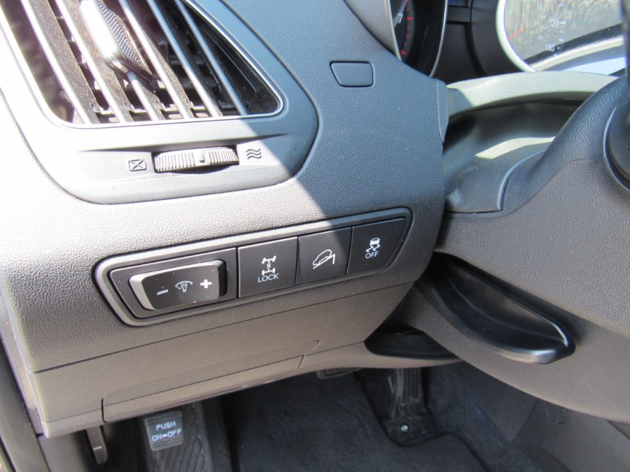 2014 Hyundai Tucson GLS, available for sale in Worcester, Massachusetts | Hilario's Auto Sales Inc.. Worcester, Massachusetts 2014 Hyundai Tucson GLS, available for sale in Worcester, Massachusetts | Hilario's Auto Sales Inc.. Worcester, Massachusetts