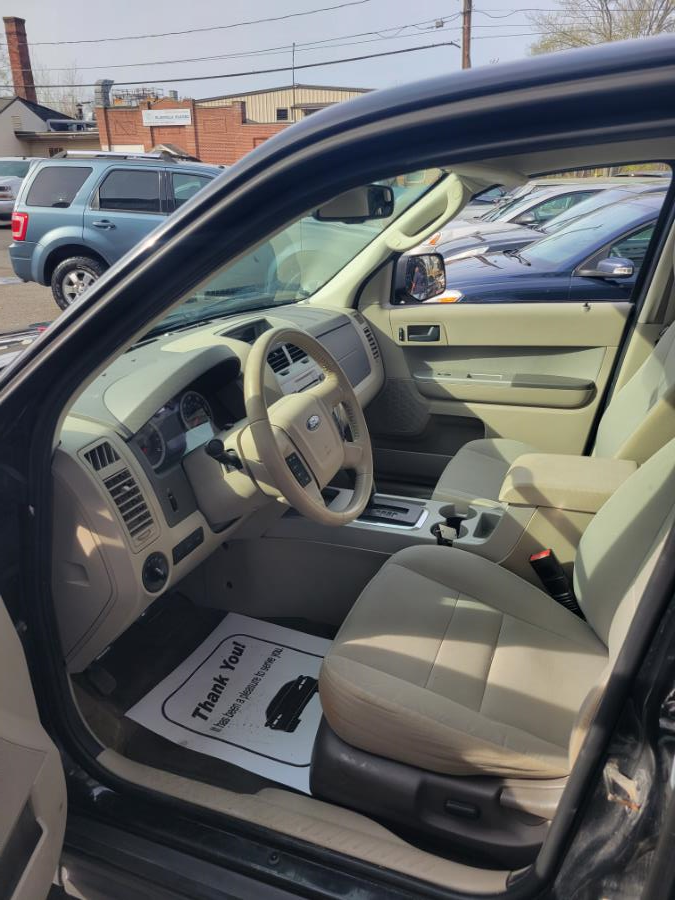 Used Ford Escape FWD 4dr XLT 2012 | Chris's Auto Clinic. Plainville, Connecticut Used Ford Escape FWD 4dr XLT 2012 | Chris's Auto Clinic. Plainville, Connecticut