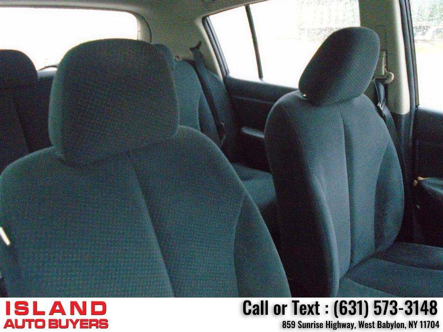 Used Nissan Versa 1.8 S 4dr Hatchback 4A 2010 | Island Auto Buyers. West Babylon, New York Used Nissan Versa 1.8 S 4dr Hatchback 4A 2010 | Island Auto Buyers. West Babylon, New York