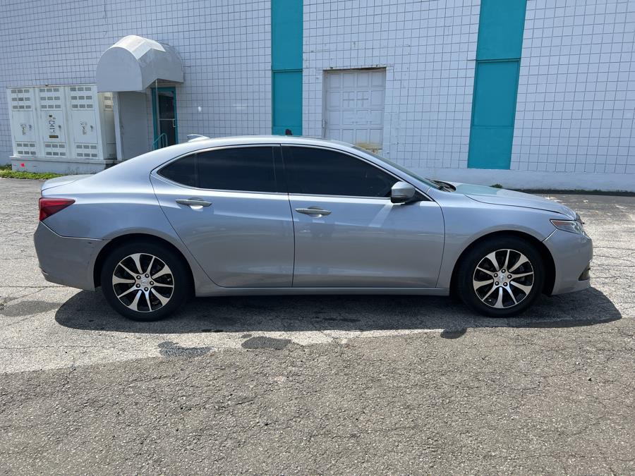 Used Acura TLX 4dr Sdn FWD 2016 | Dealertown Auto Wholesalers. Milford, Connecticut
