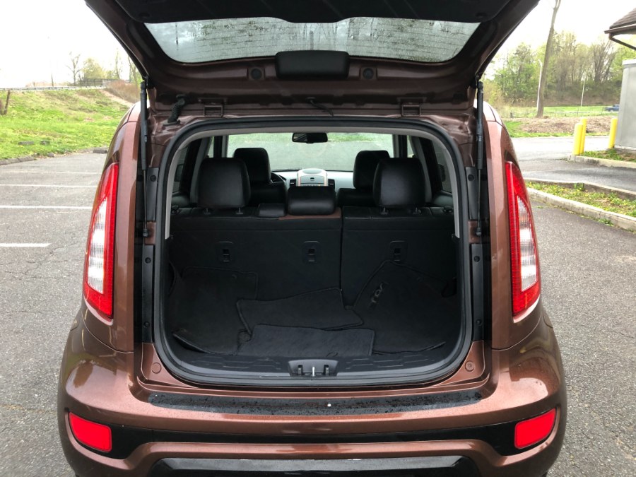 2012 Kia Soul 5dr Wgn Auto +, available for sale in Hartford , Connecticut | Ledyard Auto Sale LLC. Hartford , Connecticut 2012 Kia Soul 5dr Wgn Auto +, available for sale in Hartford , Connecticut | Ledyard Auto Sale LLC. Hartford , Connecticut