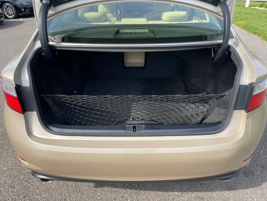 Used Lexus ES 350 4dr Sdn 2013 | Mike And Tony Auto Sales, Inc. South Windsor, Connecticut Used Lexus ES 350 4dr Sdn 2013 | Mike And Tony Auto Sales, Inc. South Windsor, Connecticut