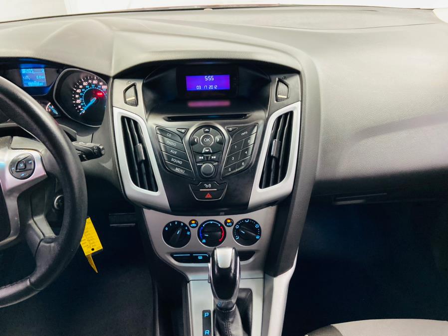 2012 Ford Focus 5dr HB SE, available for sale in Linden, New Jersey | East Coast Auto Group. Linden, New Jersey 2012 Ford Focus 5dr HB SE, available for sale in Linden, New Jersey | East Coast Auto Group. Linden, New Jersey